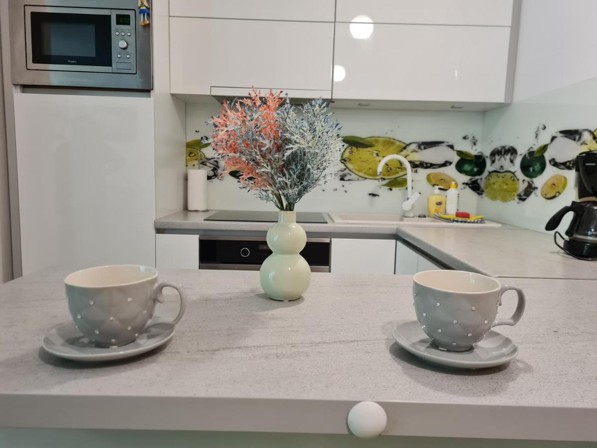 Apartamentyprzymorzu Apartament Z Basenem I Bawialnia Kolobrzeg Bagian luar foto