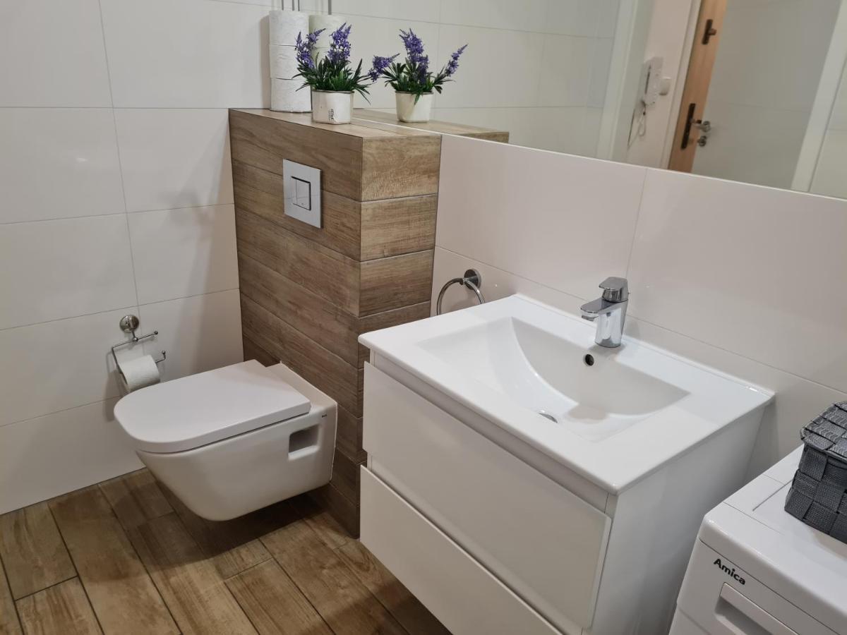 Apartamentyprzymorzu Apartament Z Basenem I Bawialnia Kolobrzeg Bagian luar foto